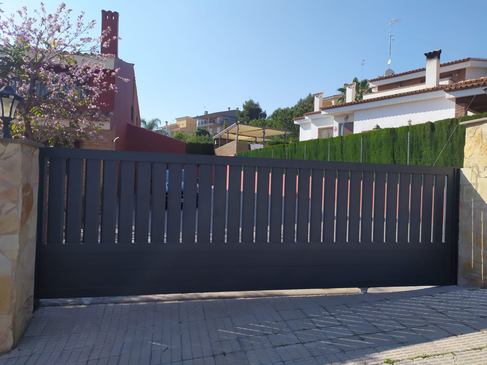 Puerta aluminio 14