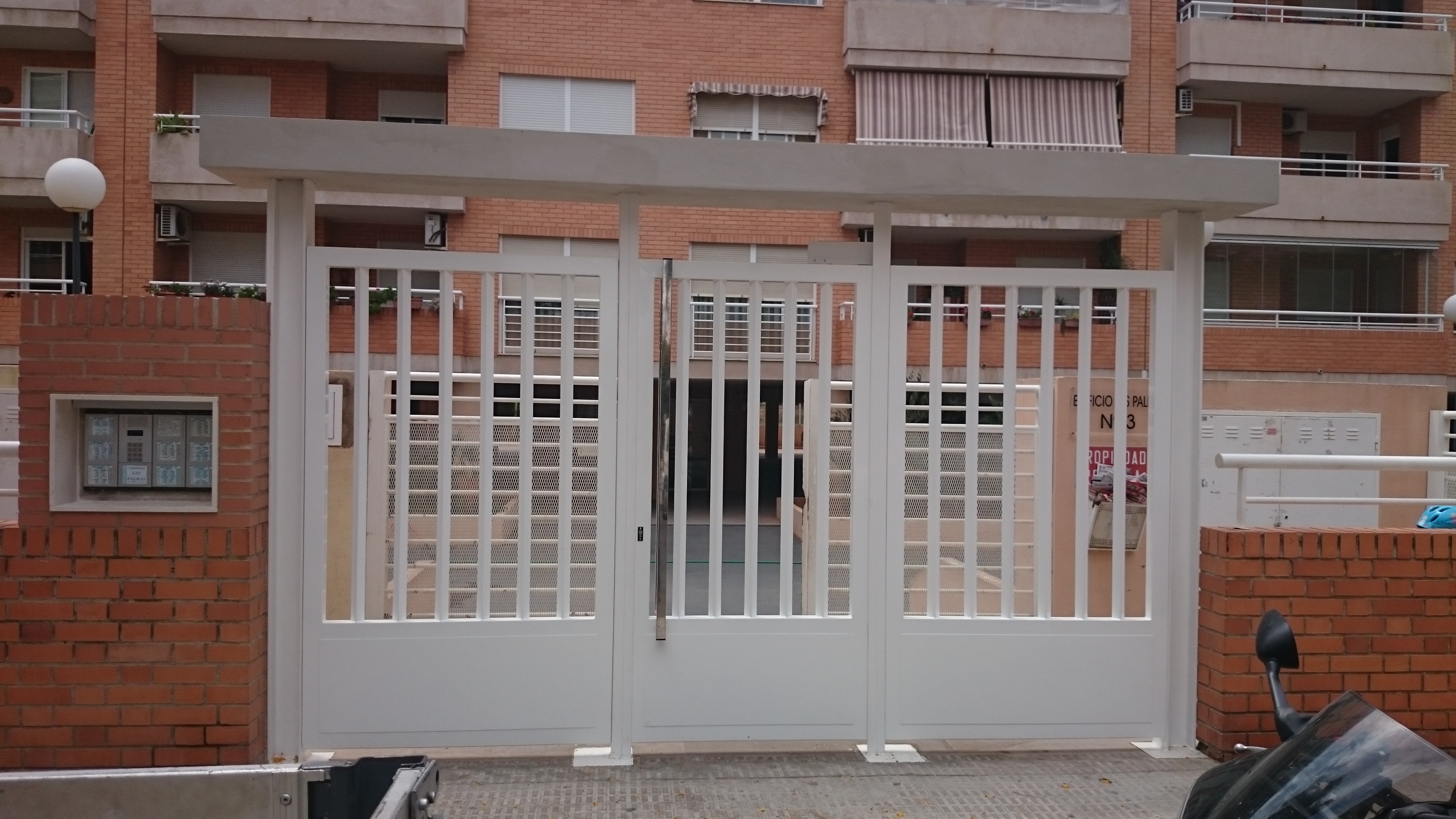 Puerta hierro 2