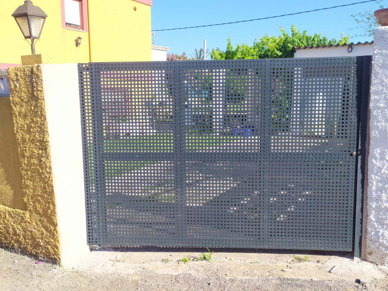 Puerta hierro 3