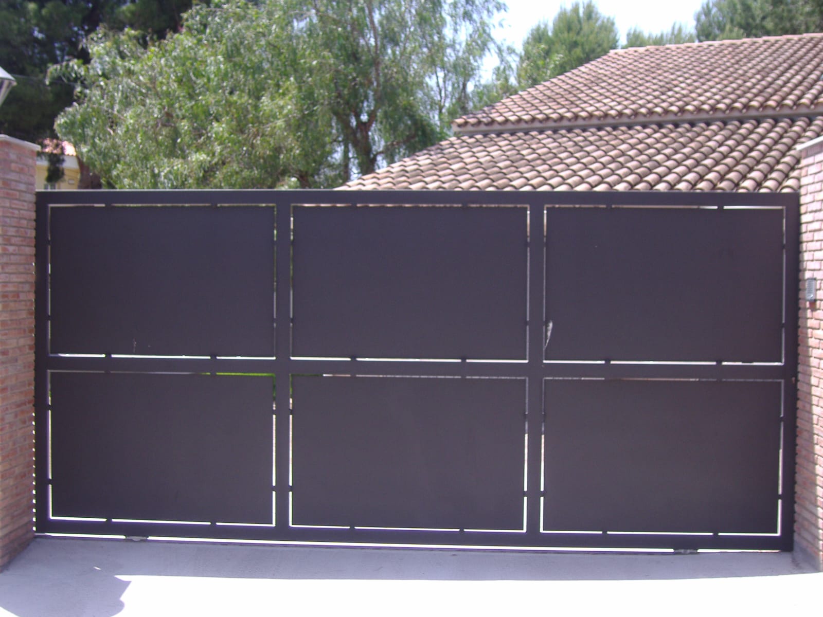 Puerta hierro 9